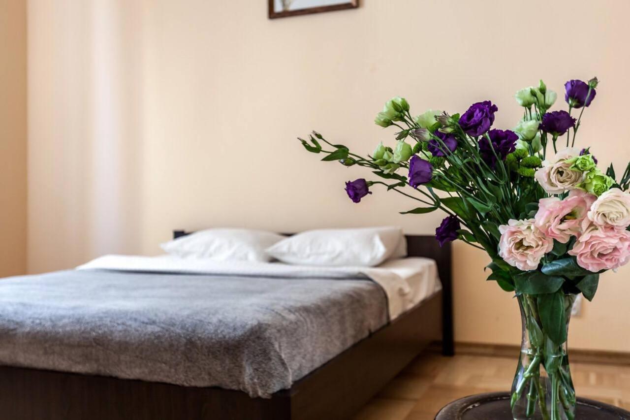 Apartment On Halytska Street *