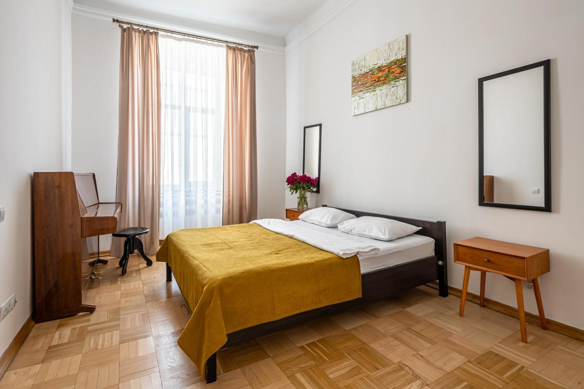Apartment On Halytska Street *